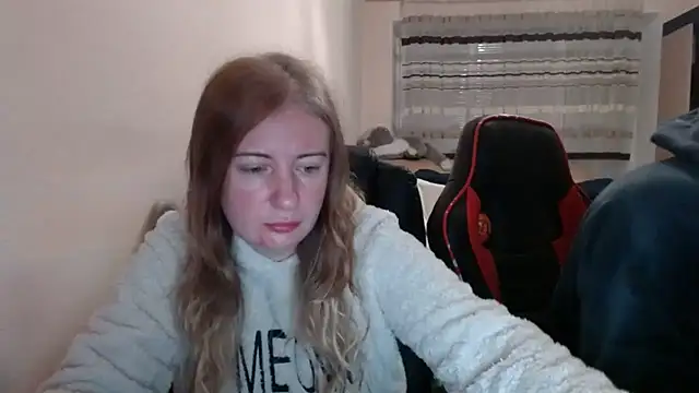 Snapshot of PeterAndJen chatting on 11, 11, 2025 PeterAndJen online show from 11, 11, 2025