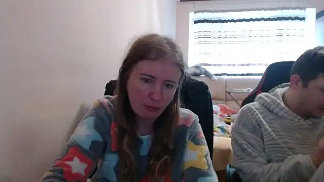 Snapshot of PeterAndJen chatting on 25, 11, 2025 PeterAndJen online show from 25, 11, 2025