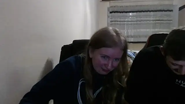 Snapshot of PeterAndJen chatting on 3, 12, 2025 PeterAndJen online show from 3, 12, 2025