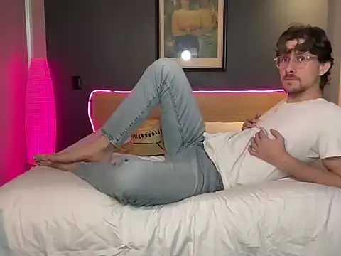 mcklister kinky feets online show from 16, 2, 2026