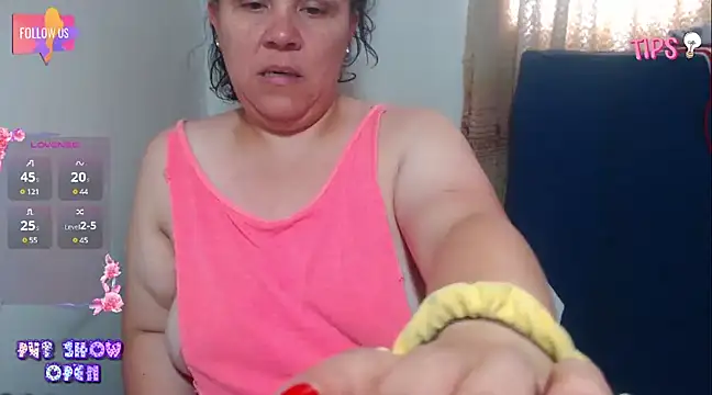 Snapshot of agathamiller01 chatting on 23, 1, 2025 agathamiller01 online show from 23, 1, 2025