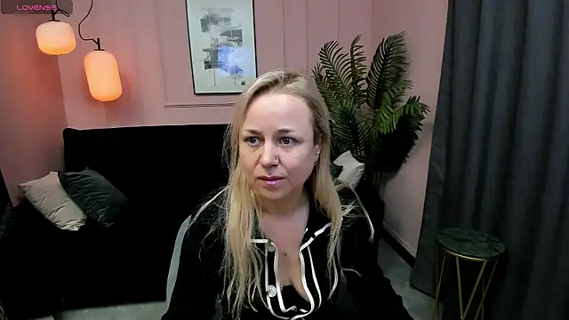 Snapshot of GabrielGold chatting on 7, 5, 2026 GabrielGold online show from 7, 5, 2026