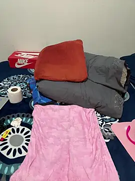 Snapshot of MileyGia chatting on 3, 2, 2026 MileyGia online show from 3, 2, 2026