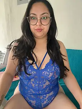 Snapshot of MileyGia chatting on 6, 3, 2026 MileyGia online show from 6, 3, 2026