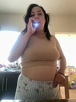 Snapshot of MileyGia chatting on 16, 3, 2026 MileyGia online show from 16, 3, 2026