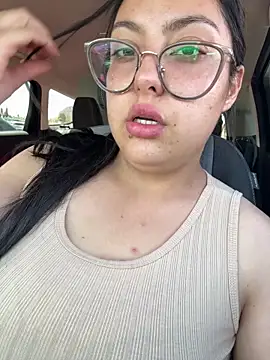 Snapshot of MileyGia chatting on 19, 3, 2026 MileyGia online show from 19, 3, 2026