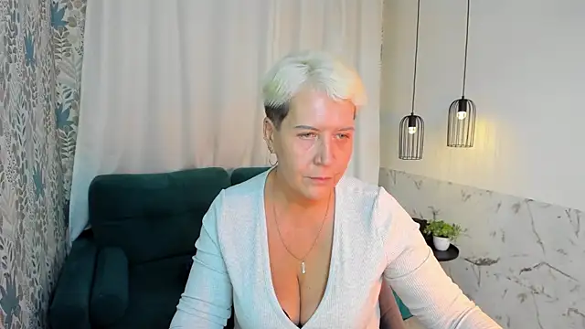 Snapshot of KathySunn chatting on 18, 3, 2026 KathySunn online show from 18, 3, 2026