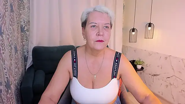 Snapshot of KathySunn chatting on 3, 4, 2026 KathySunn online show from 3, 4, 2026