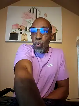 Snapshot of Lonelynudist59 chatting on 4, 11, 2025 Lonelynudist59 online show from 4, 11, 2025