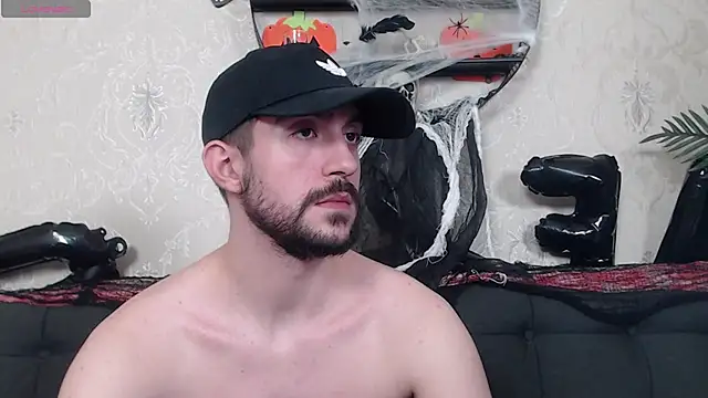 Snapshot of Dylan_Best chatting on 30, 10, 2025 Dylan Best online show from 30, 10, 2025