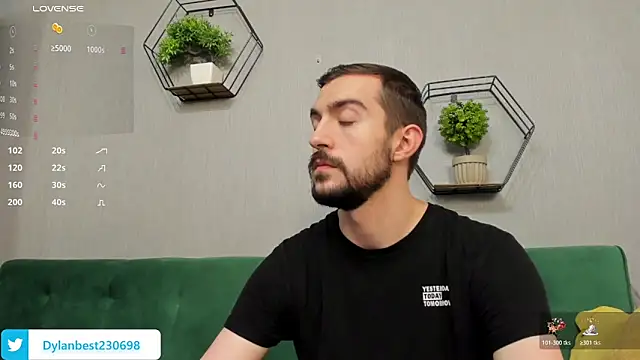 Snapshot of Dylan_Best chatting on 6, 11, 2025 Dylan Best online show from 6, 11, 2025