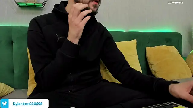 Snapshot of Dylan_Best chatting on 19, 11, 2025 Dylan Best online show from 19, 11, 2025