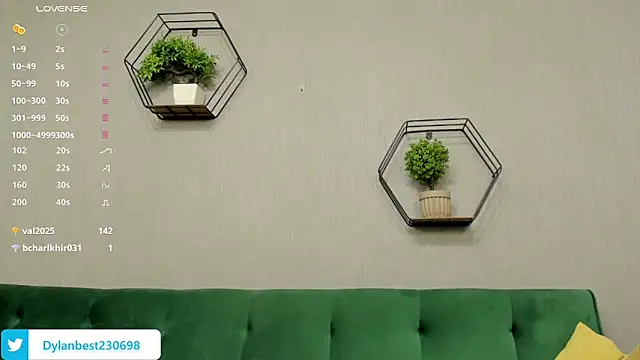 Snapshot of Dylan_Best chatting on 3, 12, 2025 Dylan Best online show from 3, 12, 2025