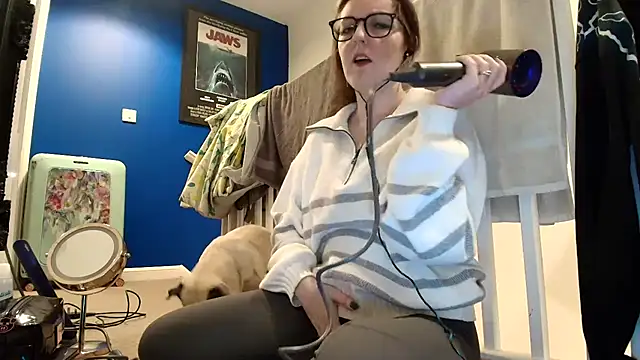 short sweetpea online show from 10, 11, 2025