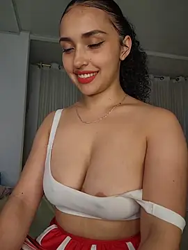 Snapshot of Lucy_Marin chatting on 3, 3, 2026 Lucy Marin online show from 3, 3, 2026