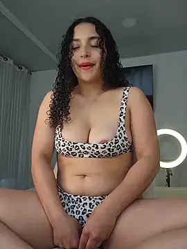 Snapshot of Lucy_Marin chatting on 27, 3, 2026 Lucy Marin online show from 27, 3, 2026