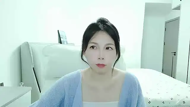 Sunset glow online show from 24, 10, 2025