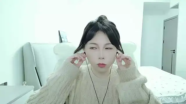 Sunset glow online show from 25, 10, 2025