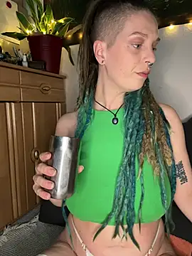 Snapshot of MenaDreadfull chatting on 12, 3, 2026 MenaDreadfull online show from 12, 3, 2026