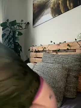 Snapshot of MenaDreadfull chatting on 28, 3, 2026 MenaDreadfull online show from 28, 3, 2026