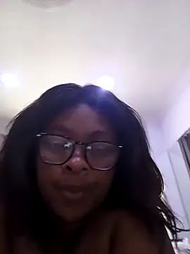 Snapshot of CuteHoney92 chatting on 21, 3, 2026 CuteHoney92 online show from 21, 3, 2026