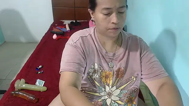 NatalySexxxMilk online show from 2, 12, 2025