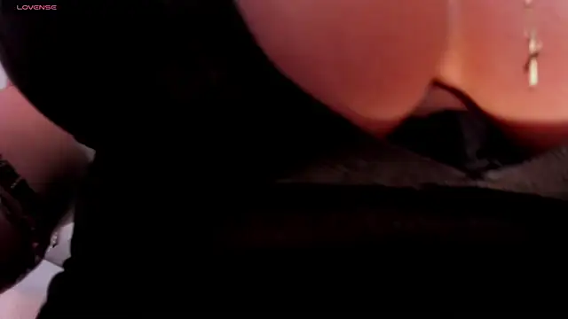 VictoriaLeia online show from 3, 1, 2025