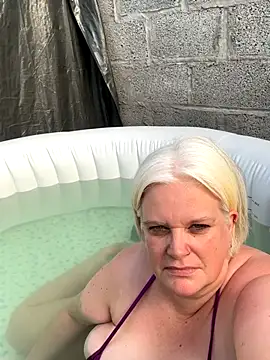 sexychazza16 online show from 1, 11, 2025