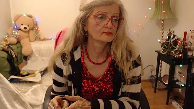 Snapshot of BlairFort chatting on 17, 12, 2024 BlairFort online show from 17, 12, 2024