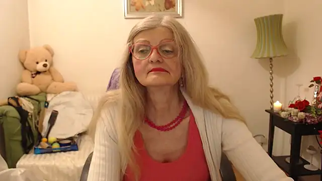 Snapshot of BlairFort chatting on 28, 2, 2025 BlairFort online show from 28, 2, 2025