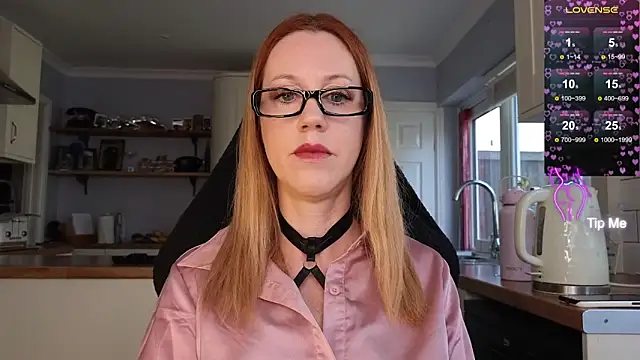 stripmequick online show from 18, 9, 2025