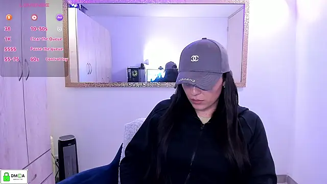 Snapshot of EricaVanderhill chatting on 26, 3, 2026 EricaVanderhill online show from 26, 3, 2026