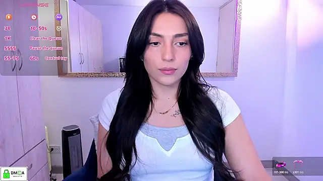 Snapshot of EricaVanderhill chatting on 2, 4, 2026 EricaVanderhill online show from 2, 4, 2026