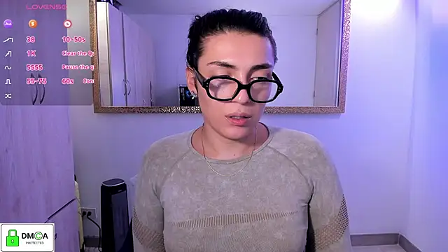 Snapshot of EricaVanderhill chatting on 12, 6, 2026 EricaVanderhill online show from 12, 6, 2026