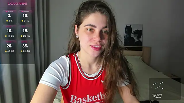 Snapshot of Bella_Foryou chatting on 28, 3, 2026 Bella Foryou online show from 28, 3, 2026