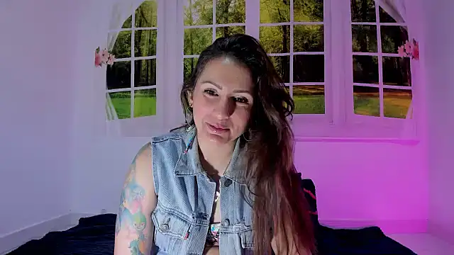 Snapshot of vanessabrown_ chatting on 19, 7, 2026 vanessabrown online show from 19, 7, 2026