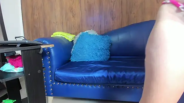 Mature Skinny online show from 8, 3, 2025