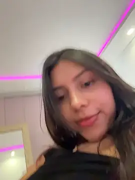 Snapshot of Sensualtease chatting on 6, 4, 2026 Sensualtease online show from 6, 4, 2026