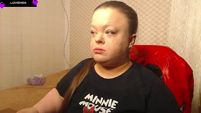 Janiffer MiMi online show from 4, 12, 2025