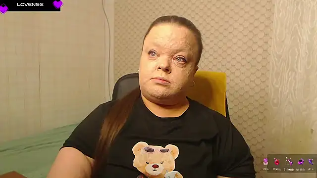 Janiffer MiMi online show from 7, 4, 2026