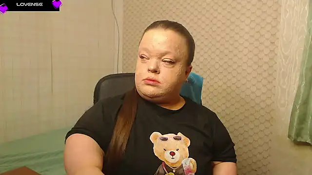 Snapshot of Janiffer_MiMi chatting on 18, 4, 2026 Janiffer MiMi online show from 18, 4, 2026