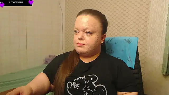 Snapshot of Janiffer_MiMi chatting on 19, 4, 2026 Janiffer MiMi online show from 19, 4, 2026