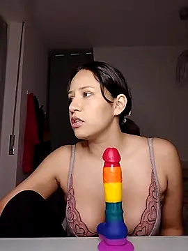 kittenpurrr online show from 1, 11, 2025