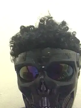 Snapshot of Yoto05 chatting on 7, 4, 2026 Yoto05 online show from 7, 4, 2026