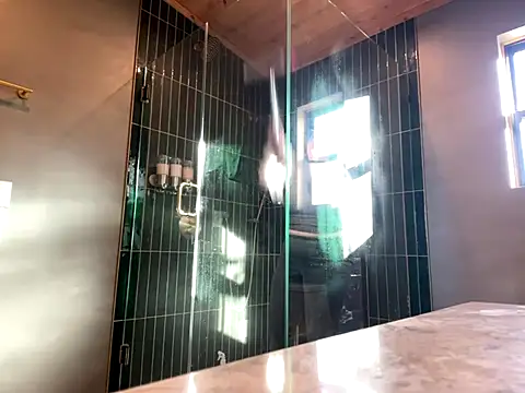 1-800-FUCKYOU online show from 10, 11, 2025