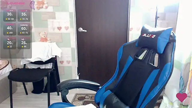 Snapshot of Korolek12 chatting on 22, 12, 2025 Korolek12 online show from 22, 12, 2025