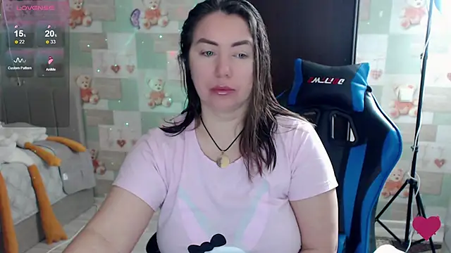 Snapshot of Korolek12 chatting on 2, 2, 2026 Korolek12 online show from 2, 2, 2026