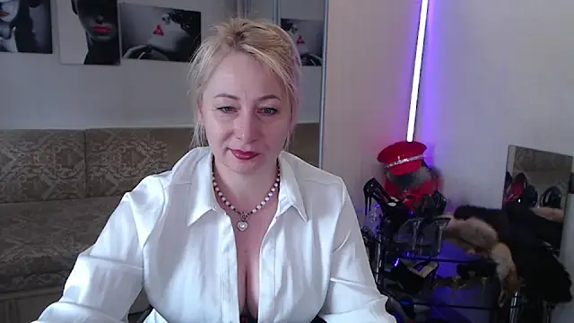 MistressMilfa online show from 14, 2, 2026