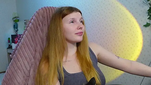 Snapshot of _aleksa_ chatting on 9, 3, 2025 aleksa online show from 9, 3, 2025