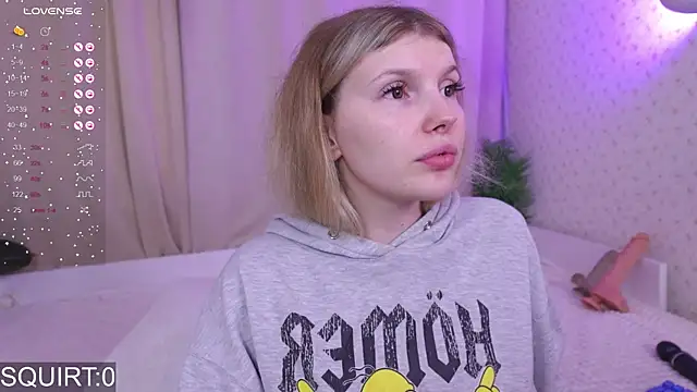 Snapshot of _aleksa_ chatting on 12, 9, 2025 aleksa online show from 12, 9, 2025